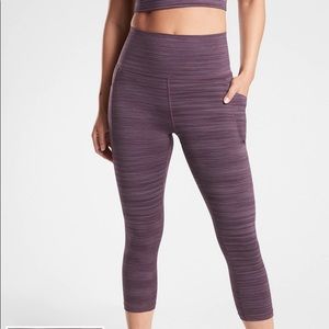 Athleta 3/4 leggings brand new